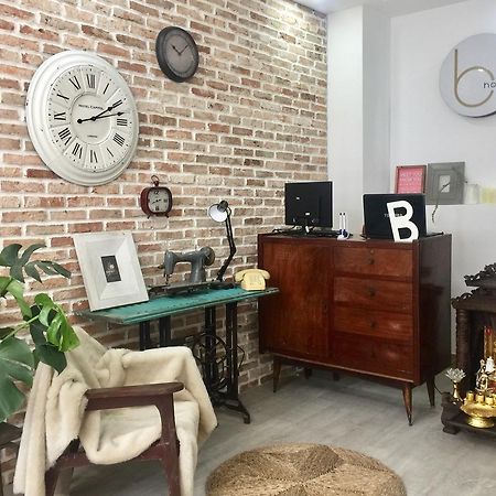 Condodo Homestay Ben Van Don Cidade de Ho Chi Minh Exterior foto