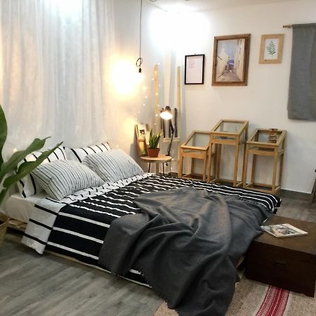 Condodo Homestay Ben Van Don Cidade de Ho Chi Minh Exterior foto